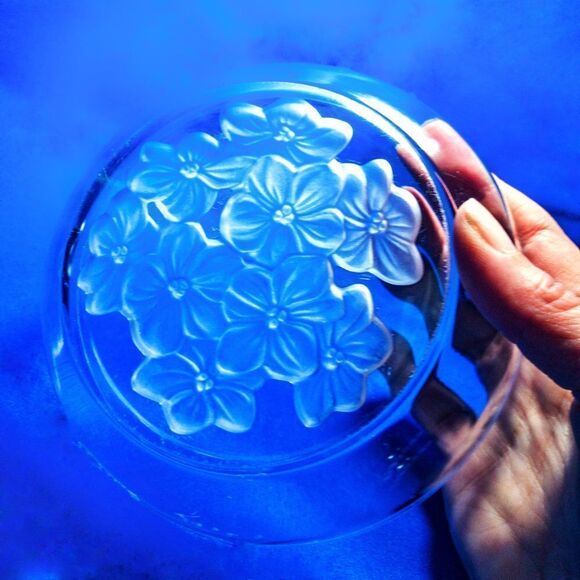 2 Sasaki Etched Crystal Dessert/Nut Bowls - Cherry Blossom - Picture 7 of 11